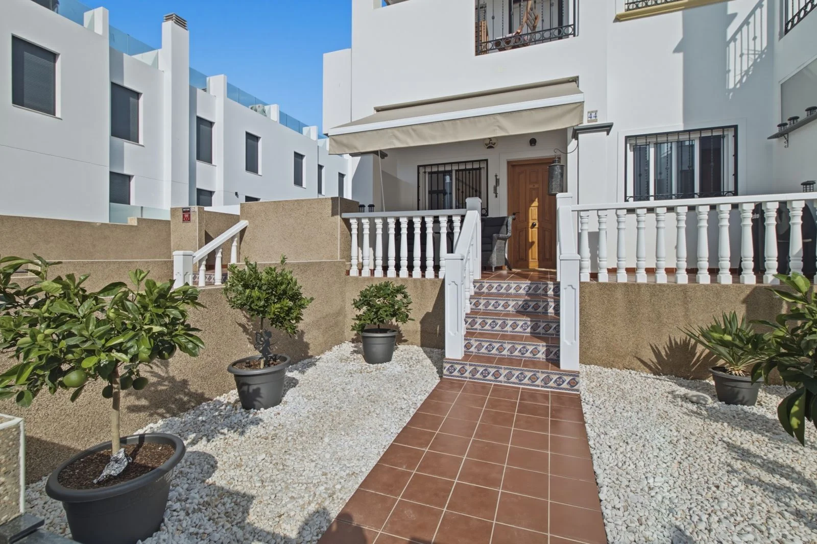 APARTAMENTO REFORMADO EN PLANTA BAJA EN LA DEMANDADA ZONA DE CINUELICA, PUNTA PRIMA
