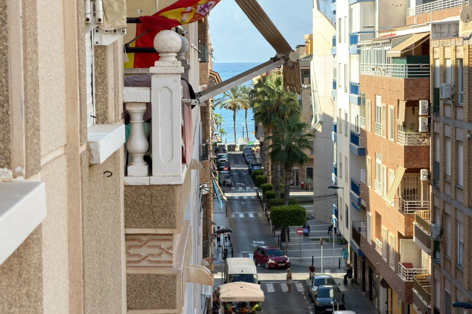 ENCANTADOR APARTAMENTO DE 2 DORMITORIOS EN PLAYA DEL CURA, TORREVIEJA – A SOLO 350 M DE LA PLAYA